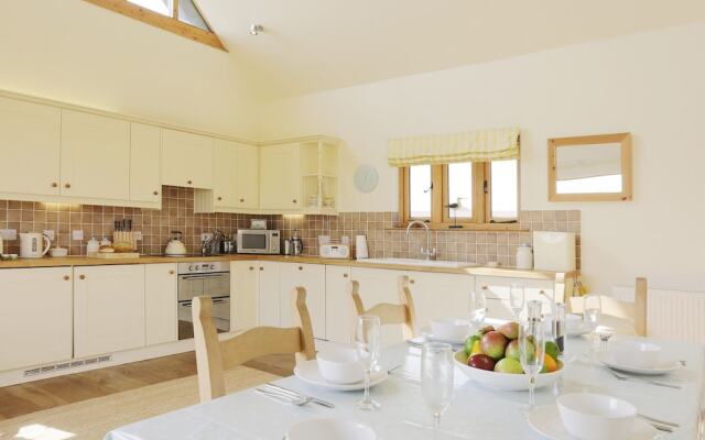 Stylish Holiday Home in Woodbridge With Garden