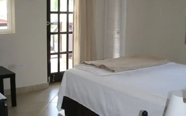 Maya's Bajan Villas - Unit B