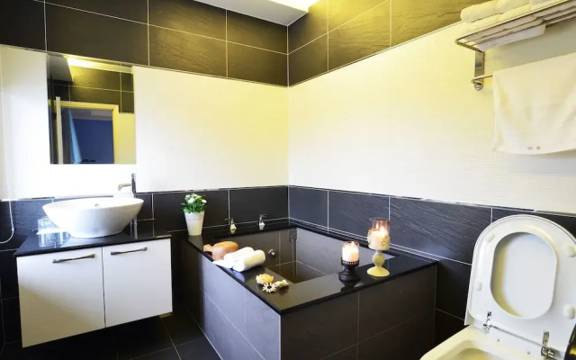 Yunju House