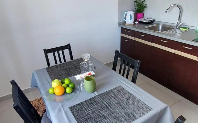 Novi studio apartman Emda u centru Splita, private parking
