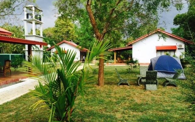 Katharagama Safari Hotel