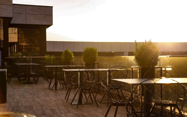Premium Park Hotel