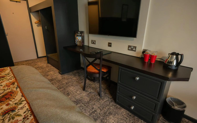 Premier Inn Warrington South