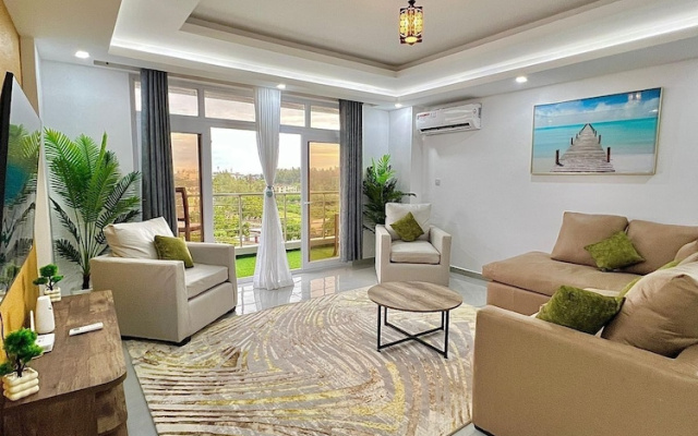Aqua Gardens Apartments