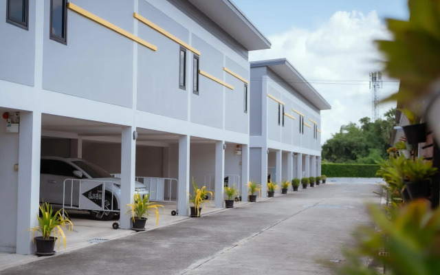 Nunglen Hotel (SHA Certified)
