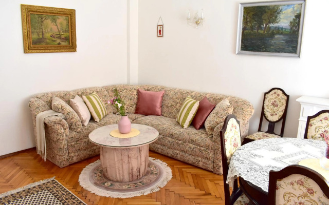 Old Town Konviktská - Bohemian Residence