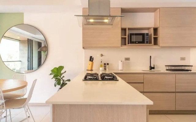 Perfect 3 BR w/ Balcony in Laureles Medellín