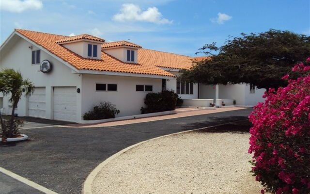 Aruba Happy Rentals Hotel