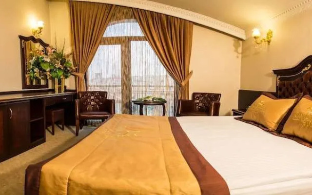 Grand Work Hotel
