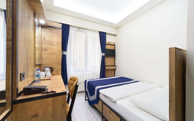 Grand Margarita Hostel