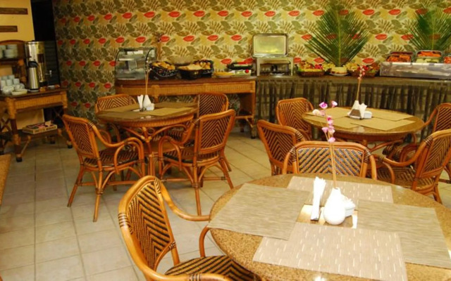 Divi Divi Praia Hotel