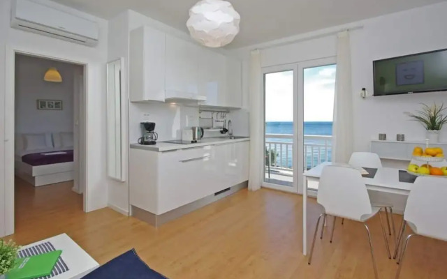 Holiday Apartment Beach House IVA App.1