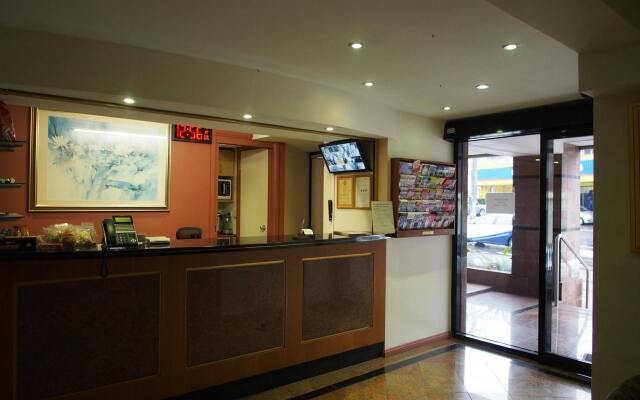 Edgecliff Lodge Motel