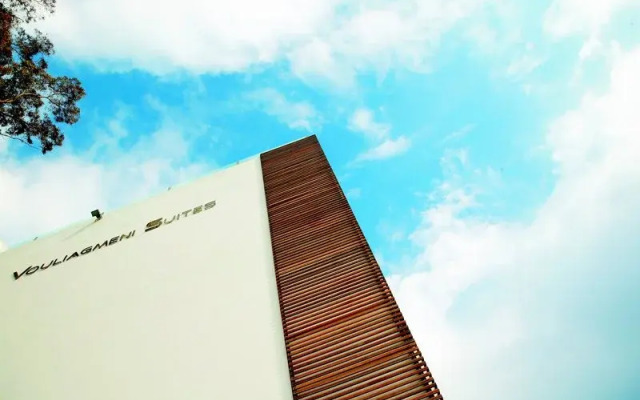 Vouliagmeni Suites 