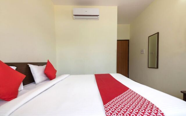 OYO 19749 New Shelton Suites