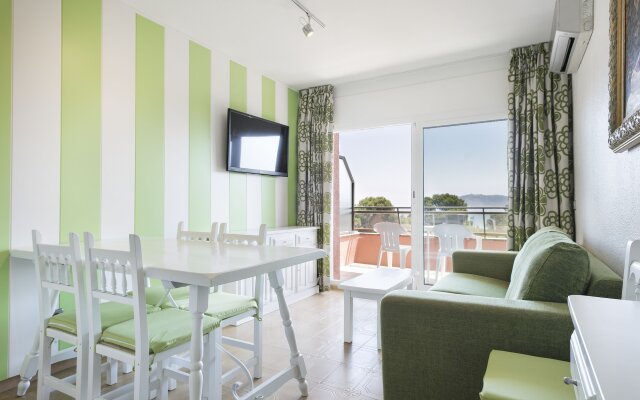 Apartamentos Salles Beach