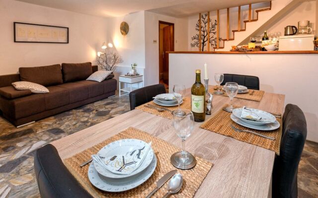House Darina
