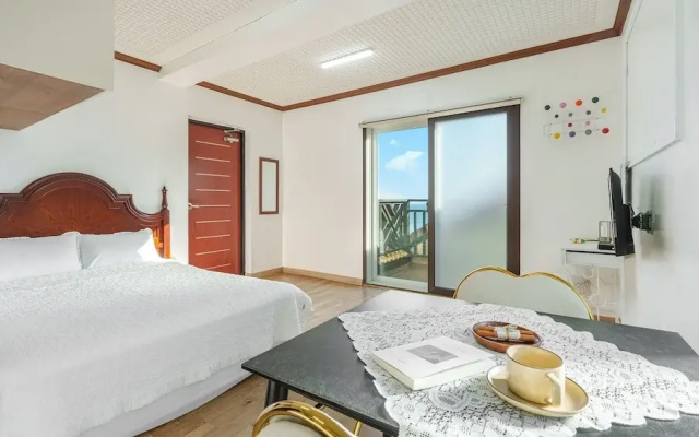 Geoje Yeoul Pet-friendly Pension