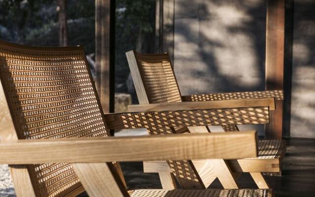 The Expedition Hotel Zenagi