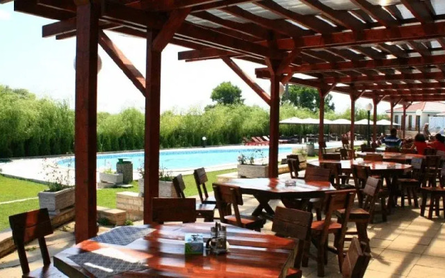 Laguna Albastra