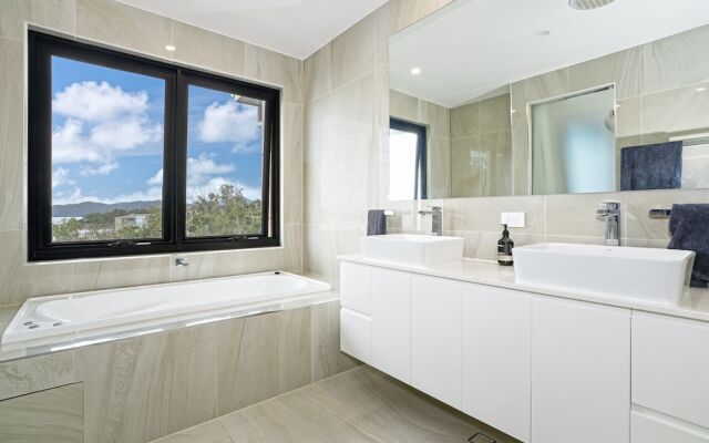 Hidden Cove Villa 6