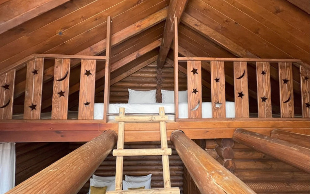 Wood Hills Hotel & Resort