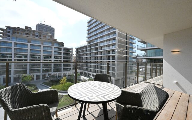Casselbergh Residences Sky Bridge