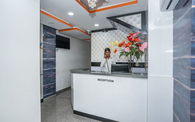 Oyo 37397 Hotel Dhruv Palace