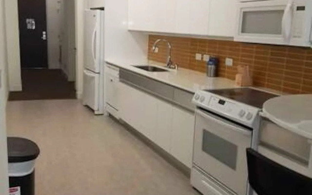 Great Value 1 Bedroom Apartment! Fast Wifi!