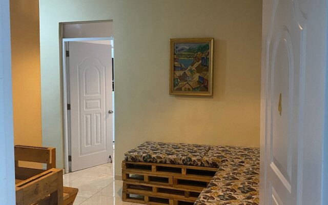 Quiet Studio - Apartment 4 in Villa Coconut