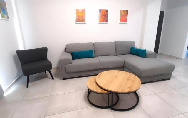 Sea Breeze Central, 2bed