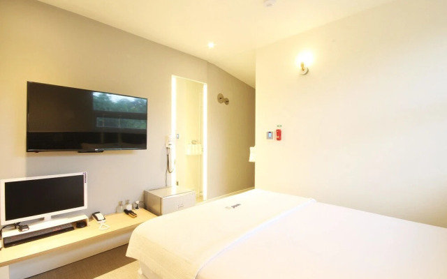 Daegu Duryu Hotel Temperature