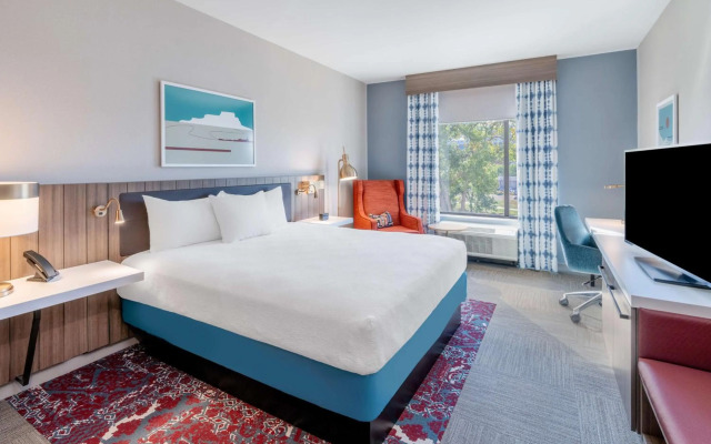 Holiday Inn Express & Suites Lumberton