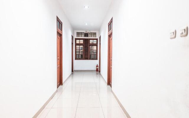 OYO 1990 Kost Kuningan Executive Boading House Setiabudi