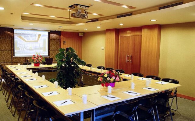 Huayu Mingfu Hotel