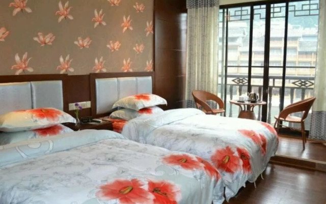 Fengcheng Qiangufengqing Hotel