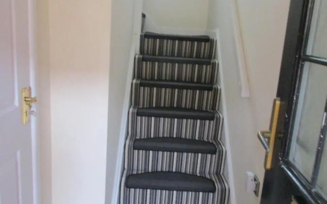 20 Nightingale Gardens, Coton Park, Rugby CV23 0WT
