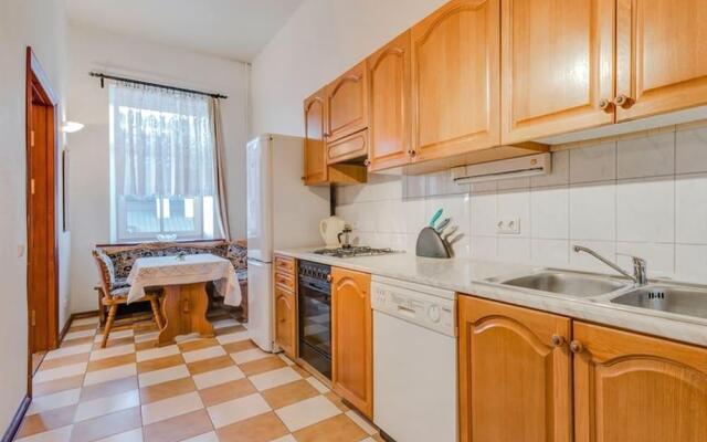Ludwig Apartments on Nevsky 79