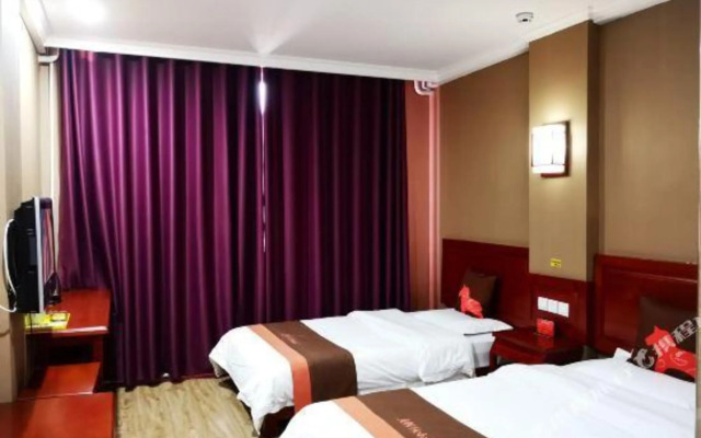Junyi chain hotel (Qihe Yangguang Road store)