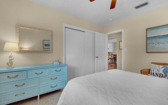 Bungalow By the Sea-starfish