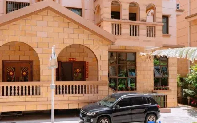 Xiaocui Home (Longwangtou Beach)