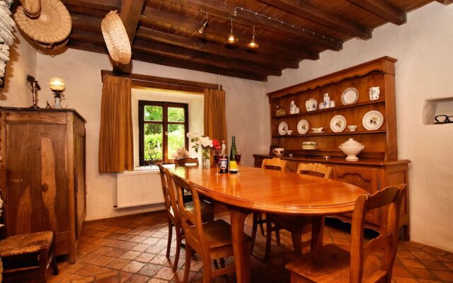 Picturesque Holiday Home in Petites Tailles with Garden