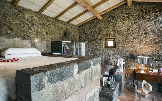 Monaci delle Terre Nere