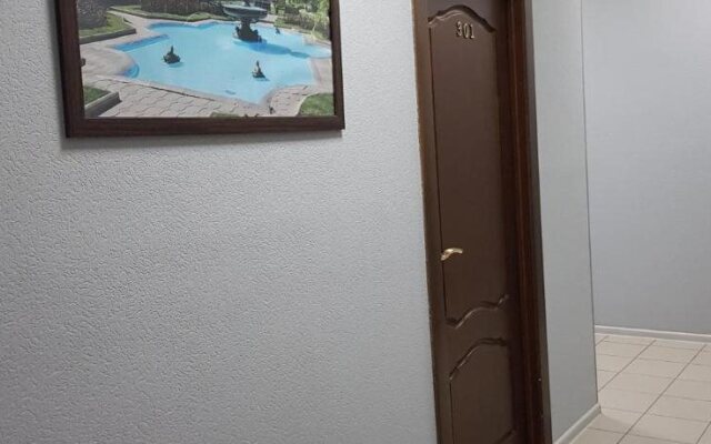 Hostel Well