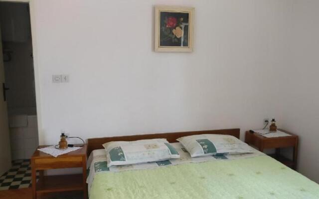 Rooms Liva - 60m from the sea