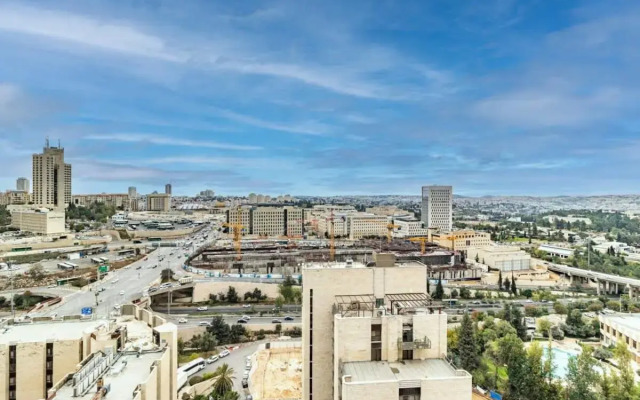 Magical 2BR Parking with amazing view in city gate