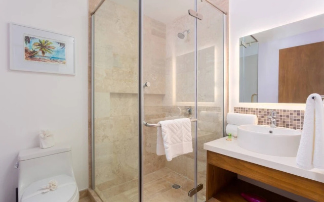 New Condo In Nice Vacation Complex - 5 People