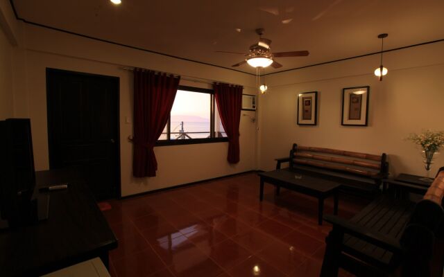 Paradise Resort & Dive Center