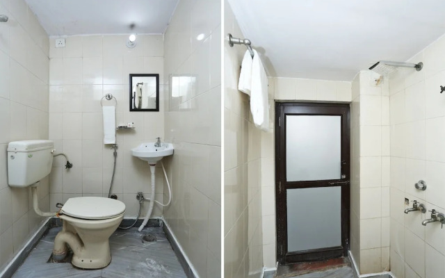 Hotel Jay Radhe by OYO Rooms