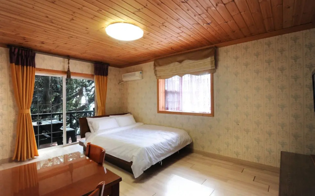 Geoje Floria Pension